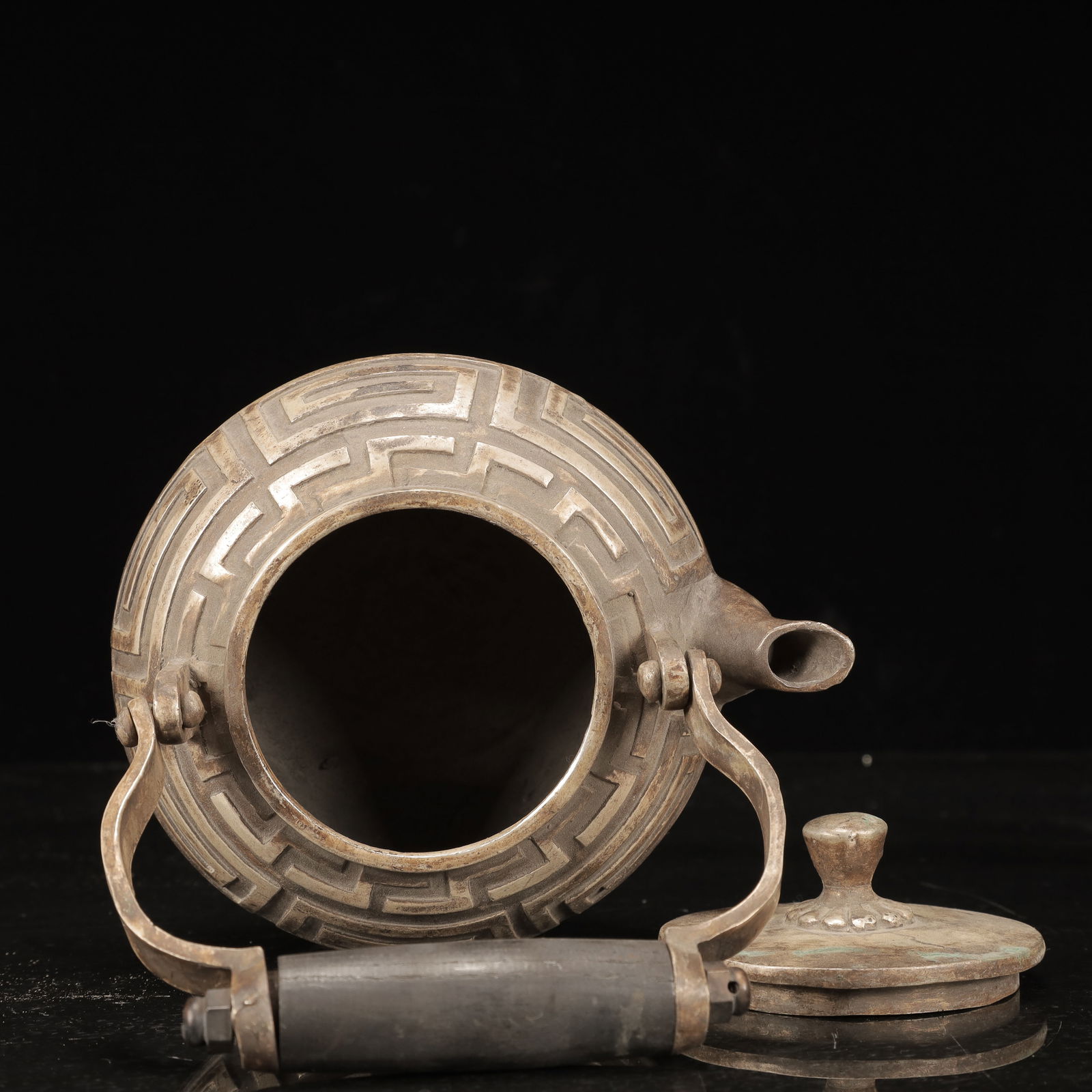 An Exquisite Silver-plated Copper Ewer - 9