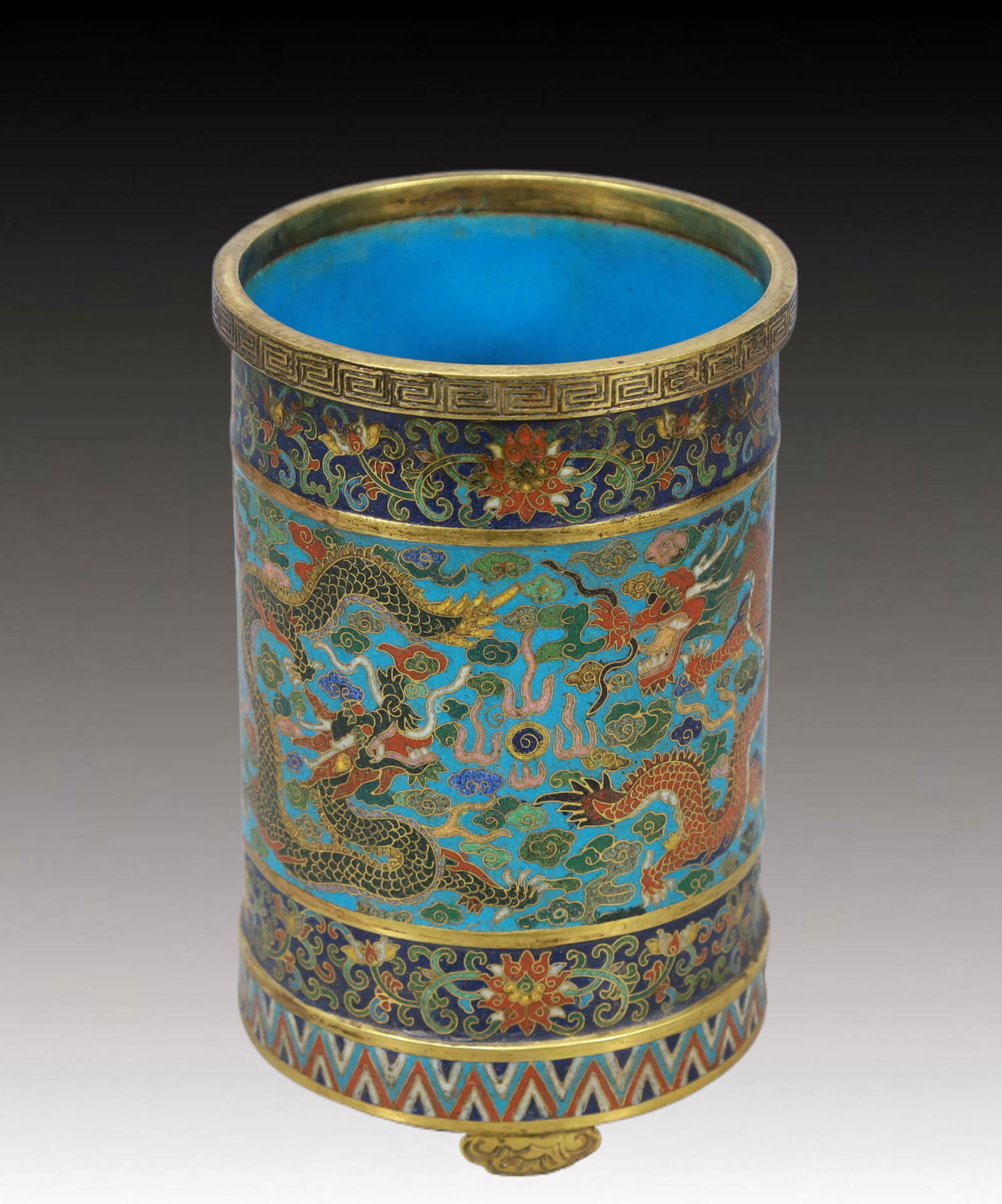 An Exquisite Cloisonne Lotus and Dragon Pattern Brush Pot: An Exquisite Cloisonne Lotus and Dragon Pattern Brush Pot,Qing Dynasty,China,Qianlong Four-character Mark,Size:4.5inx7.1in,Weight:1400g 景泰蓝缠枝莲龙纹