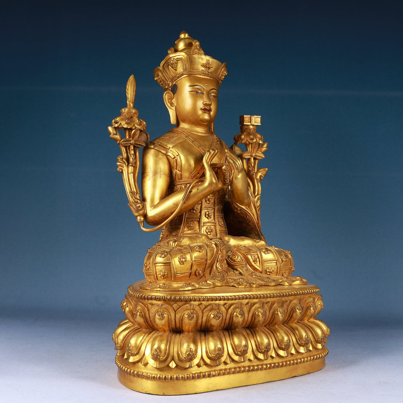 A Solemn Gilt Bronze Statue of Manjusri - 9