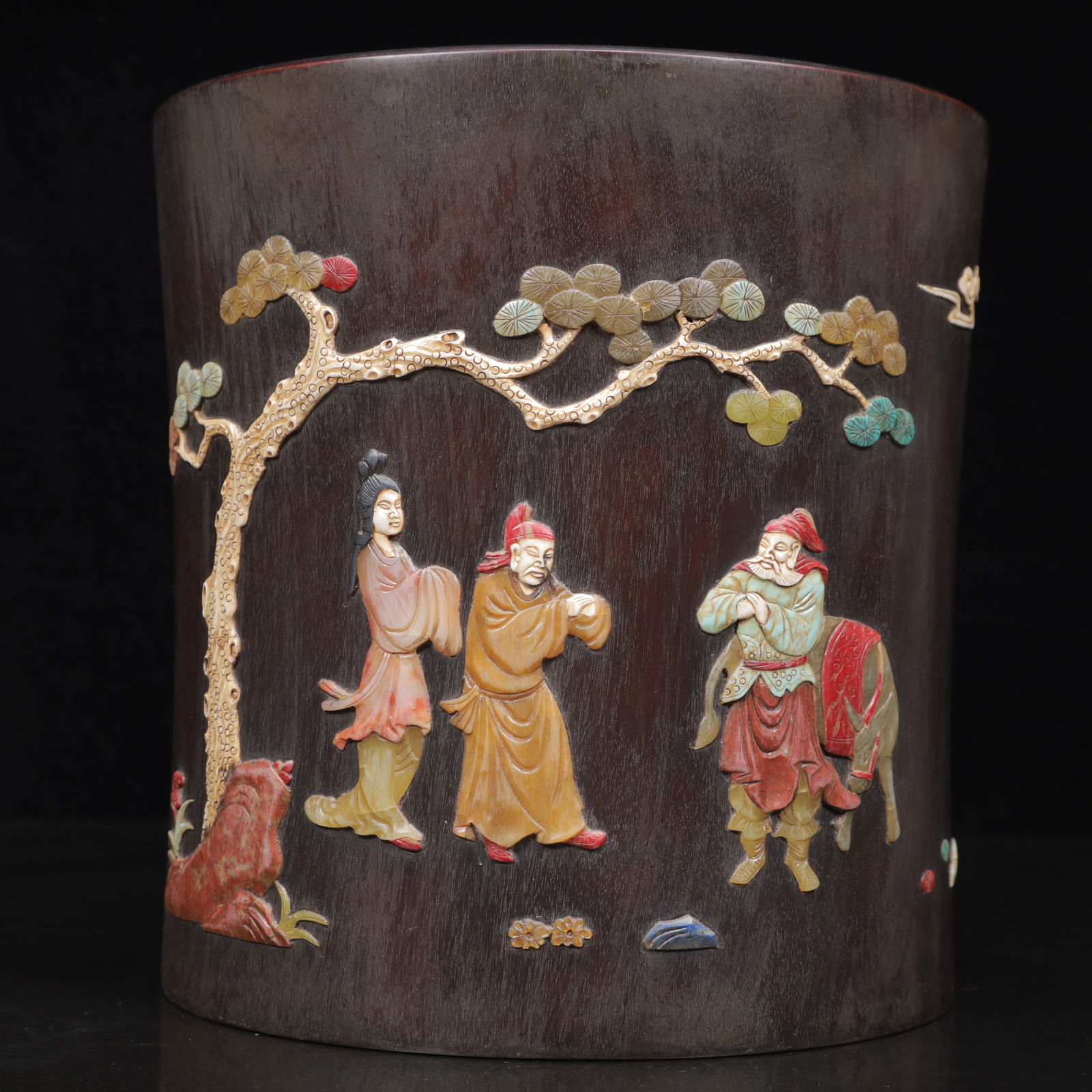 An Exquisite Zitanwood Figure Pattern Brush Pot,Inlaid Gems: An Exquisite Zitanwood Figure Pattern Brush Pot,Inlaid Gems,Qing Dynasty, China,Qianlong Four-character Mark,Size:8.7inx8.9in,Weight:3700g 