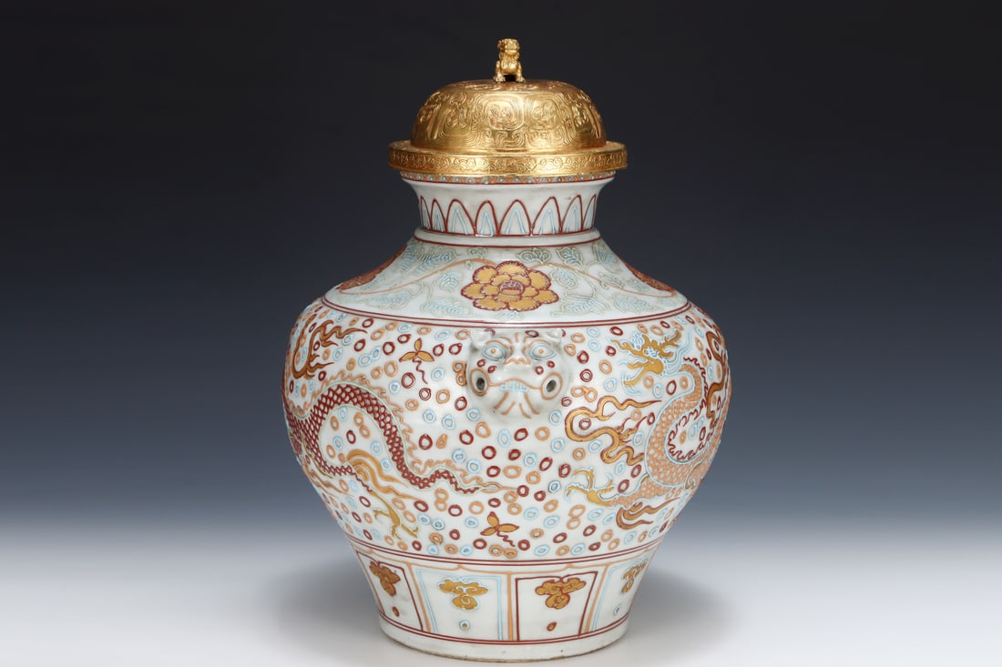 A Huge Famille-Rose Cover with Gold Dragon Pattern Beast-Ears Jar with Cover: A Huge Famille-Rose Cover with Gold Dragon Pattern Beast-Ears Jar with Cover,Yuan Dynasty,China,Size:17.3inx14.6in 