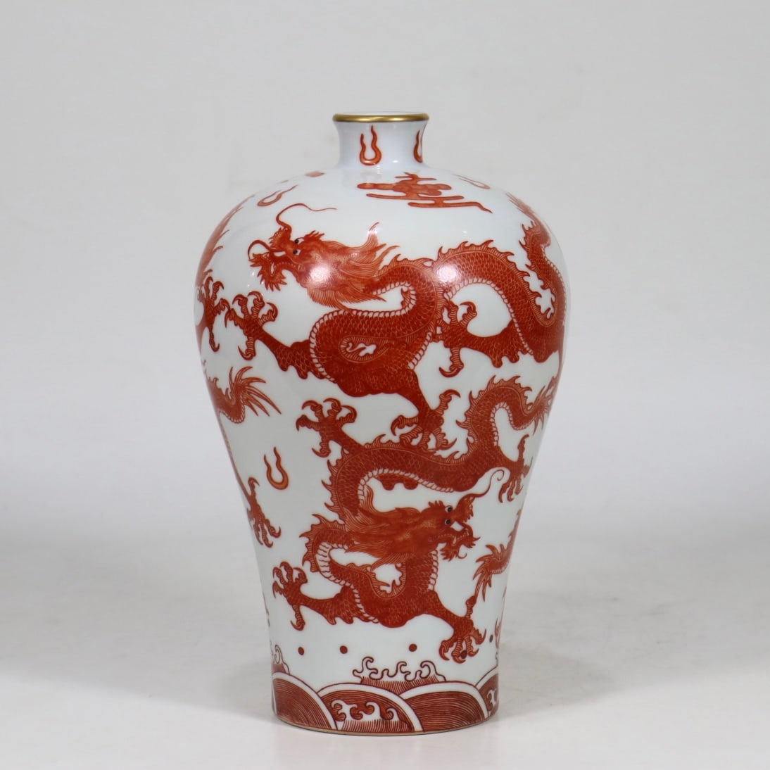 An Exquisite Iron-Red Auspicious Cloud and Dragon Pattern Vase (1 of 9)