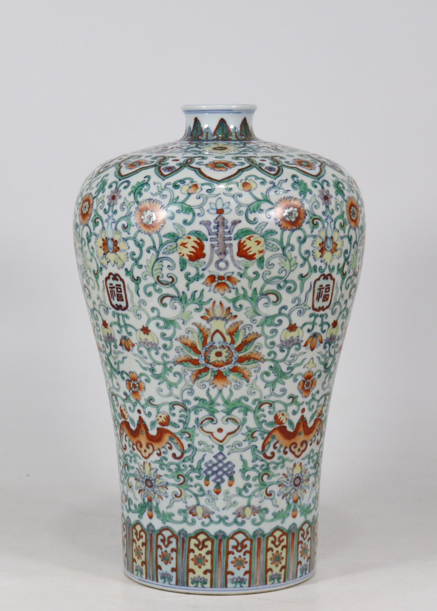 An Exquisite Doucai Lotus Pattern Vase (1 of 9)