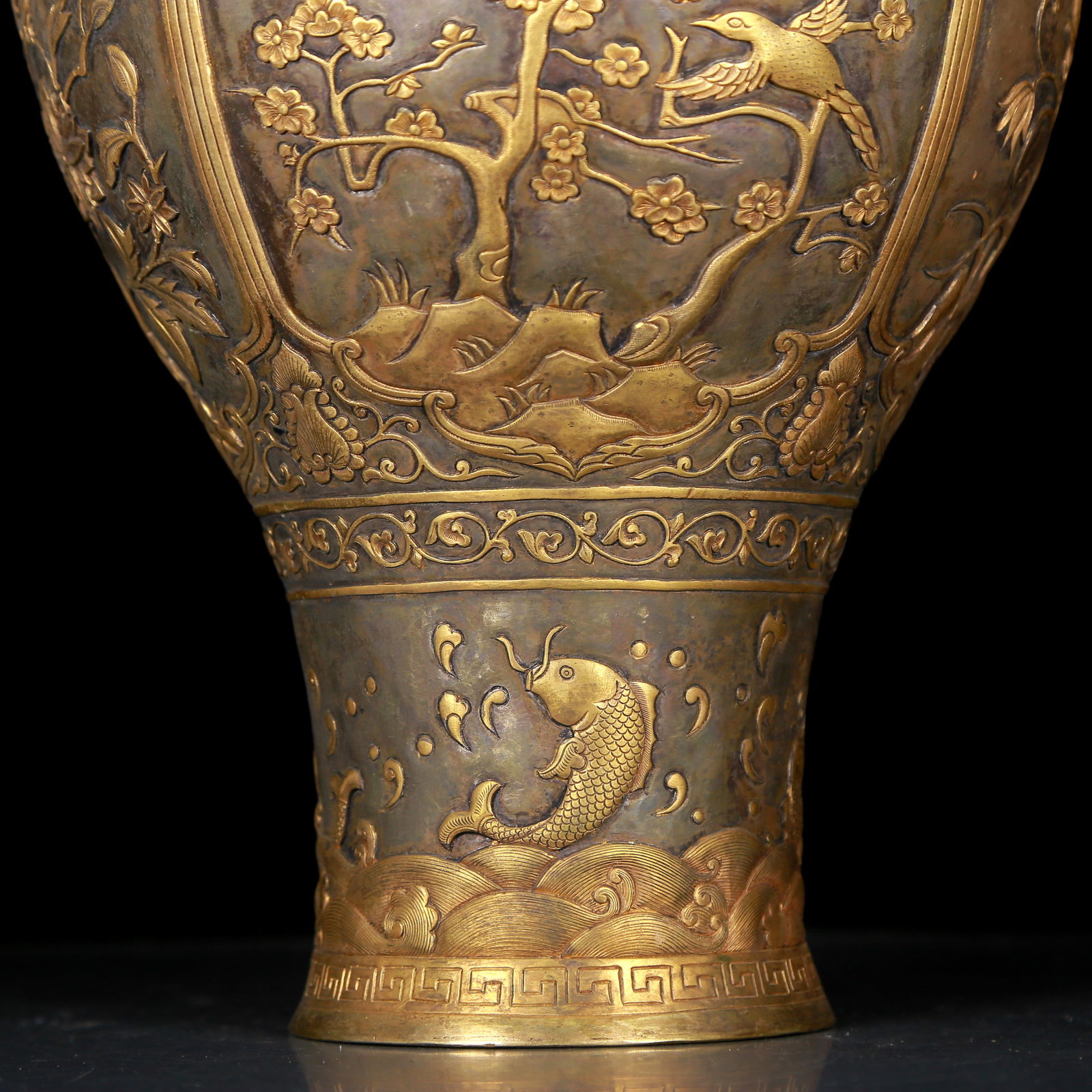 A Rare Gilt Silver Flower Pattern Vase - 3