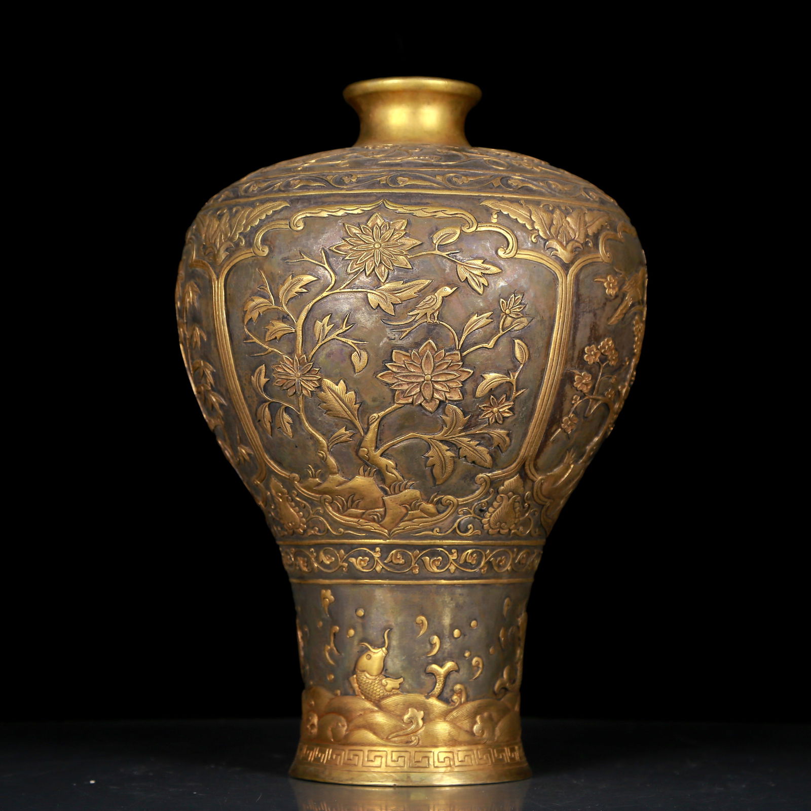 A Rare Gilt Silver Flower Pattern Vase - 6