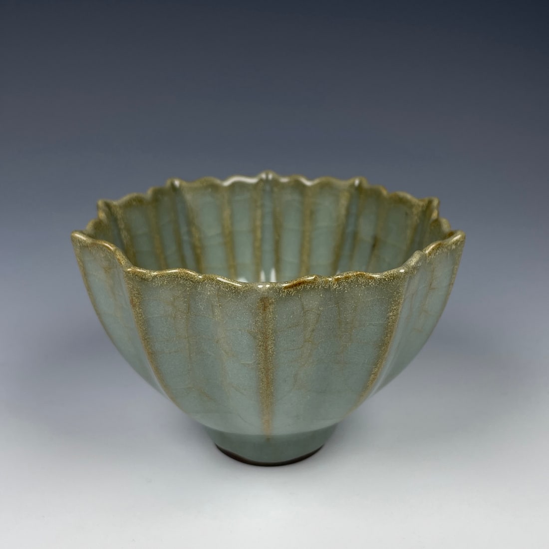 An Exquisite Guan yao Cup - 3