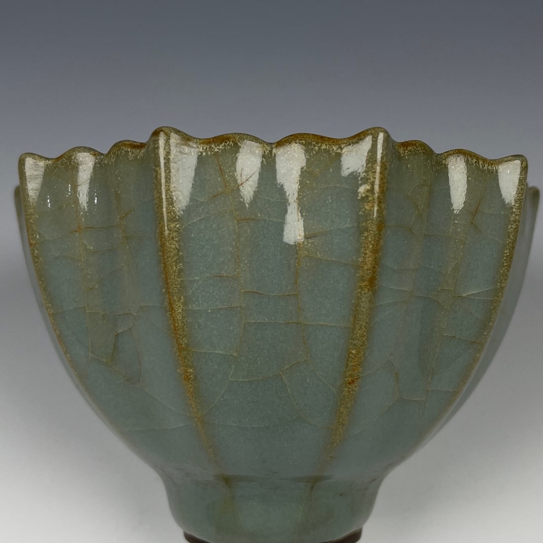 An Exquisite Guan yao Cup - 5