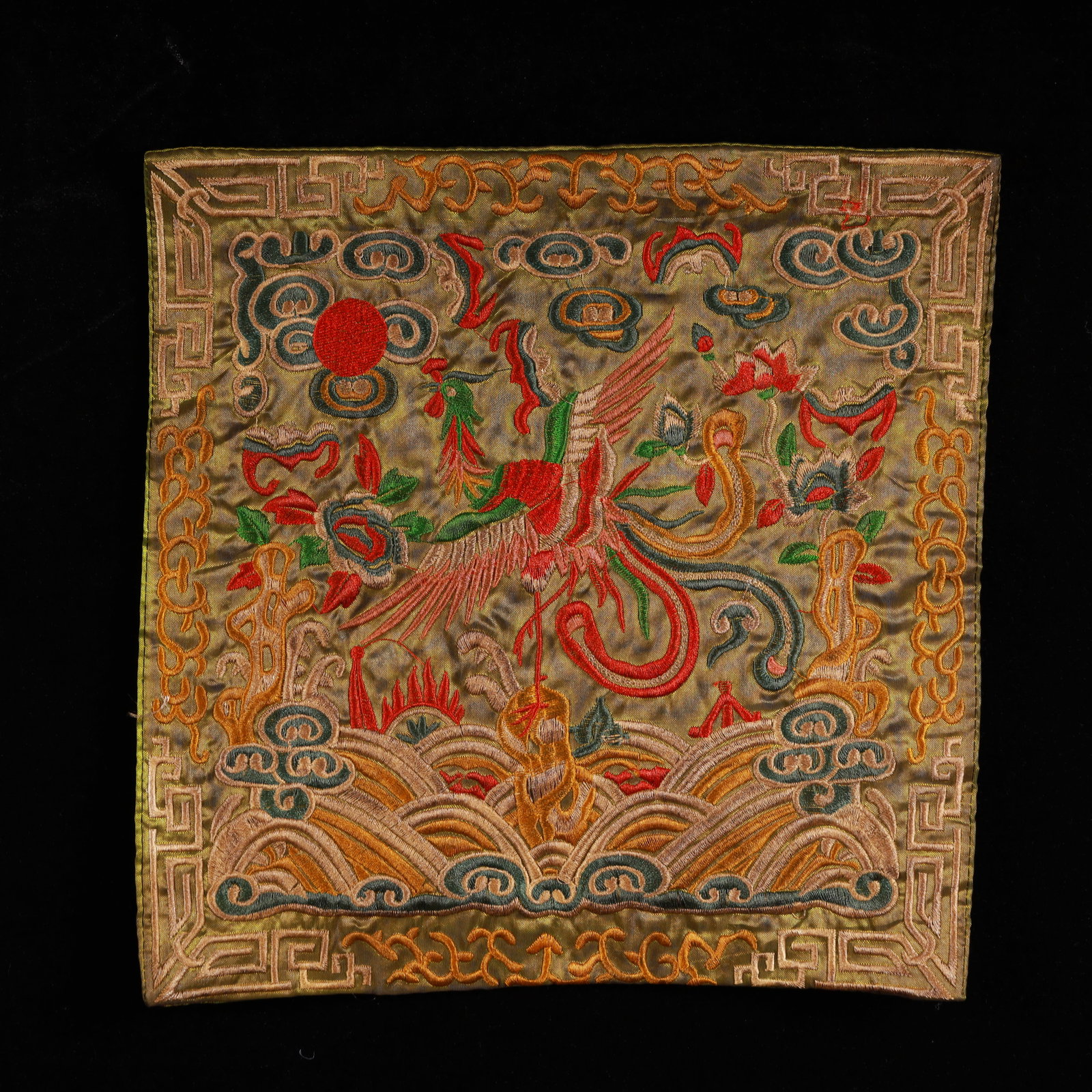 An Exquisite Embroidery Phoenix Pattern Civil Official Rank Badges: An Exquisite Embroidery Phoenix Pattern Civil Official Rank Badges,Qing Dynasty, China,Size:10.2inx10.2in 刺绣凤官补,中国清代