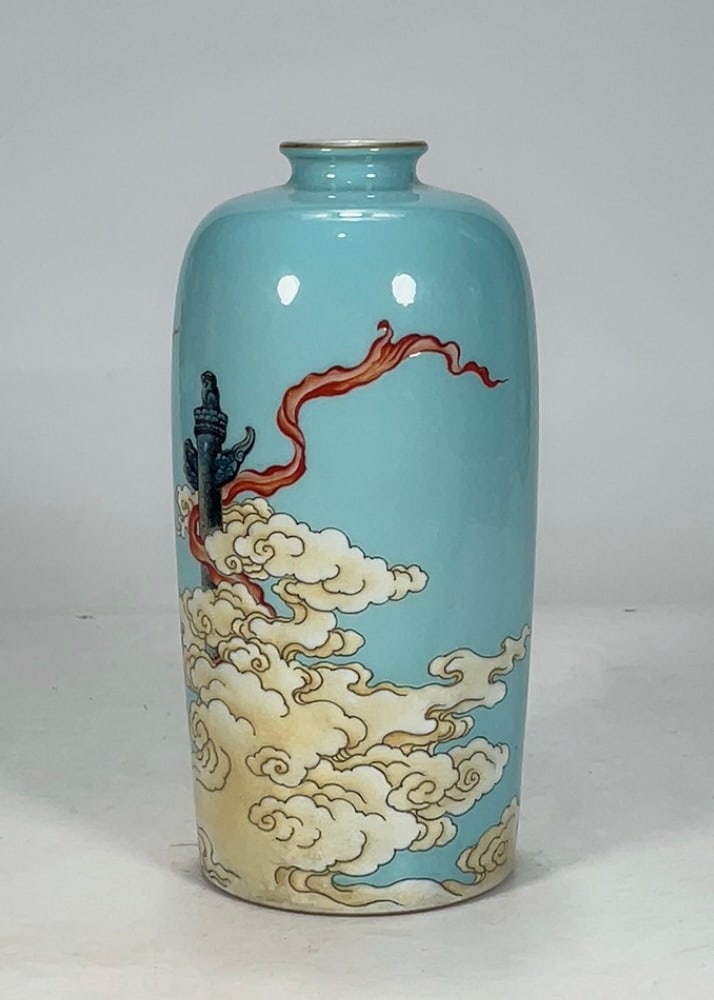 An Exquisite Turquoise Glazed Auspicious Cloud Pattern Vase - 4