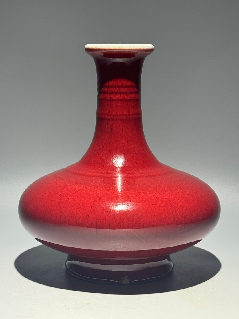 An Exquisite Red Glazed Vase - 2