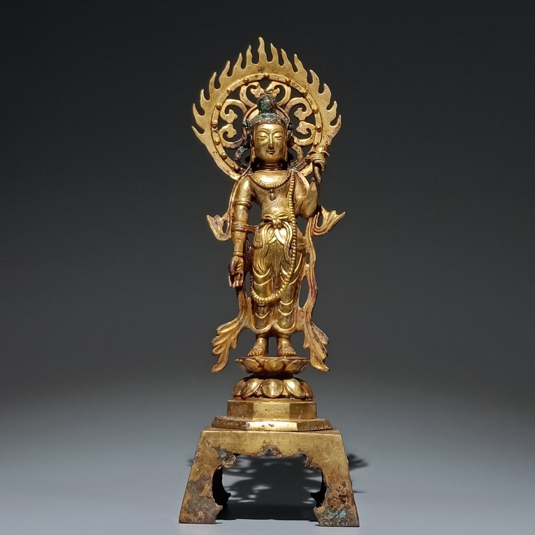 A Rare Gilt Bronze Buddha Statue Ornament (1 of 9)