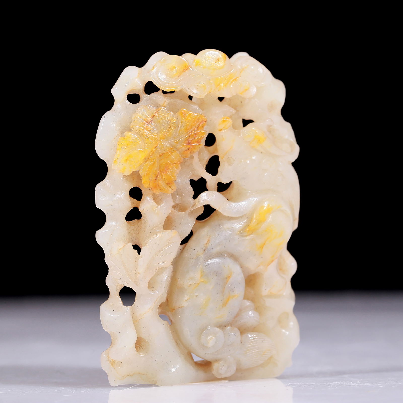 An exquisite white jade lion pattern plate - 3