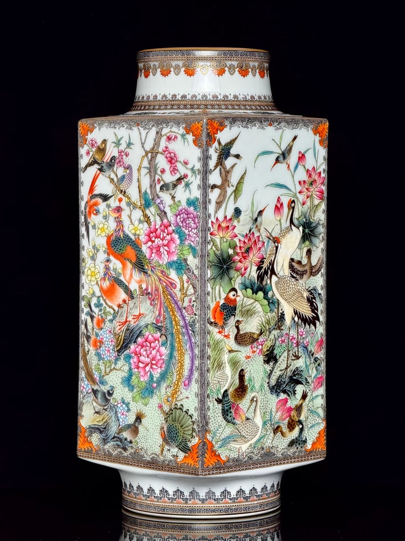 An Exquisite Famille-Rose Painted Gold Flower and Phoenix Pattern Vase: An Exquisite Famille-Rose Painted Gold Flower and Phoenix Pattern Vase,Qing Dynasty,China,Qianlong Six-character Mark,Size:18.2inx7.2in 