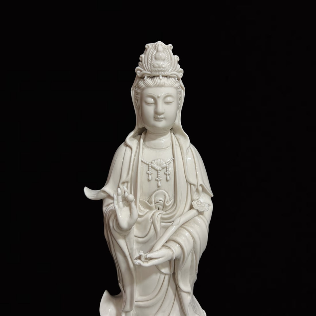 A Solemn Blance-De-Chine Statue of Avalokitesvara (1 of 8)