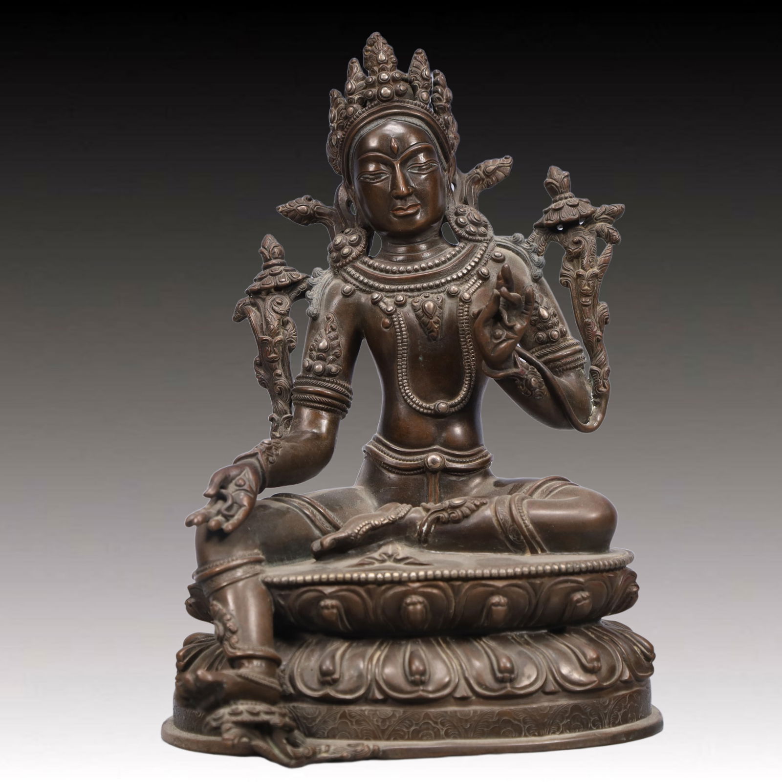 A Solemn Bronze Statue of Tara: A Solemn Bronze Statue of Tara,Qing Dynasty, China,Size:6.3inx5.1inx9.4in,Weight:2600g 铜度母像,中国清代