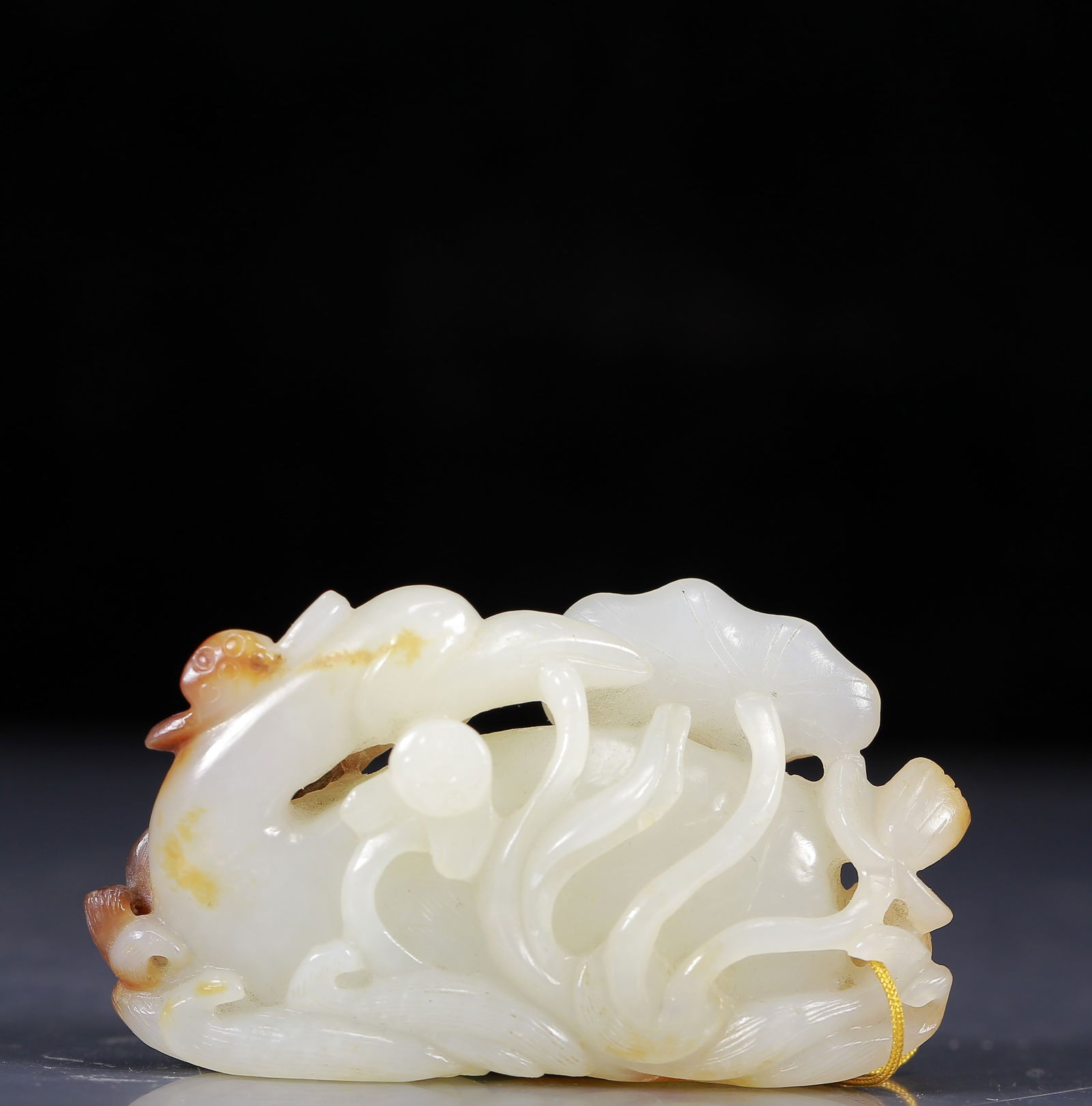 An Exquisite White Jade Goose Pendant (1 of 5)