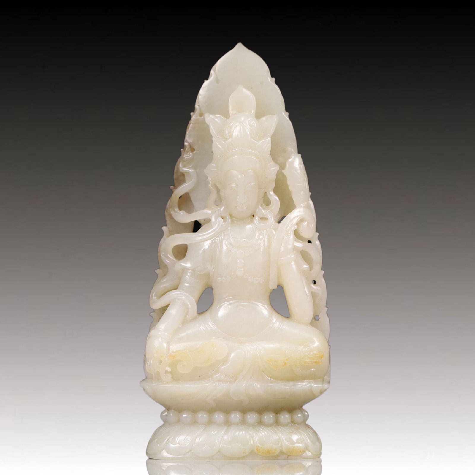 An Exquisite White Jade Statue of Avalokitesvara (1 of 5)