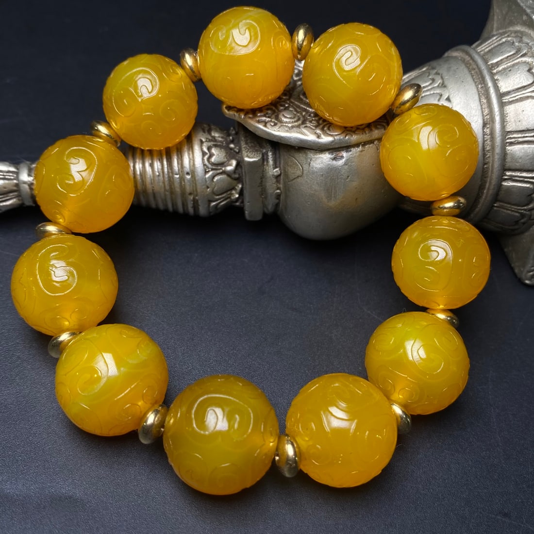 A Precious Agate Bracelets - 3