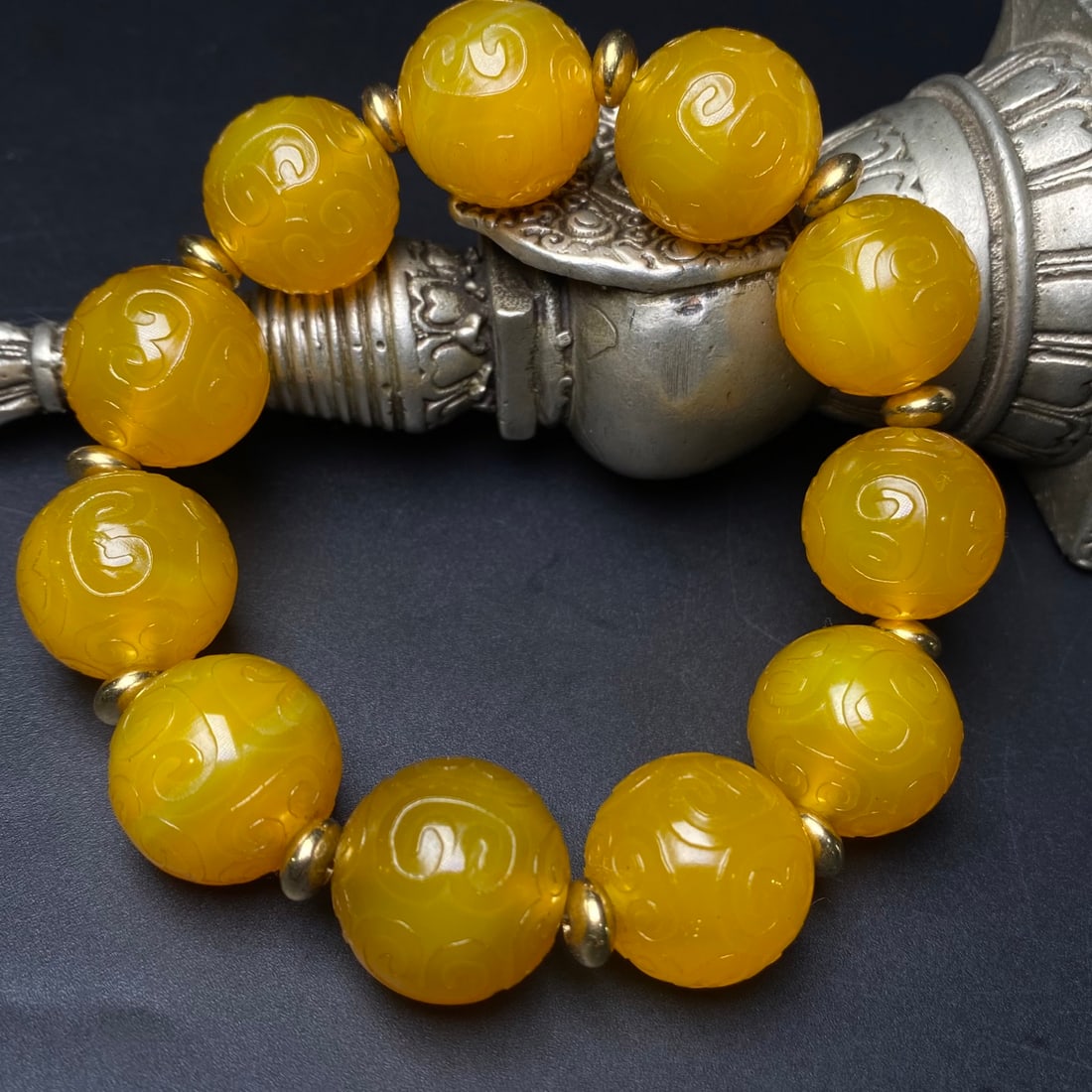 A Precious Agate Bracelets - 4