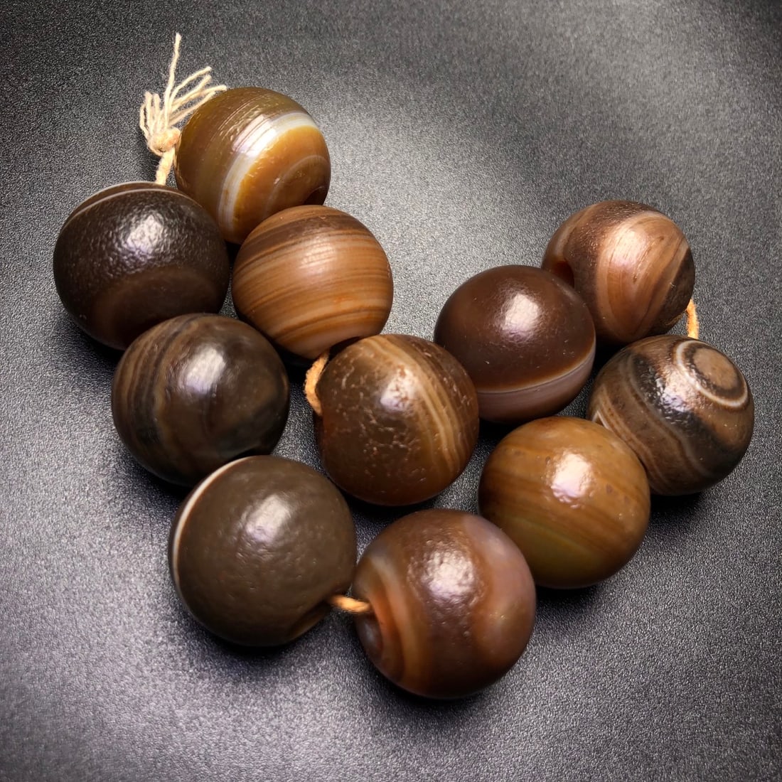 A Precious Agate Bracelets - 6