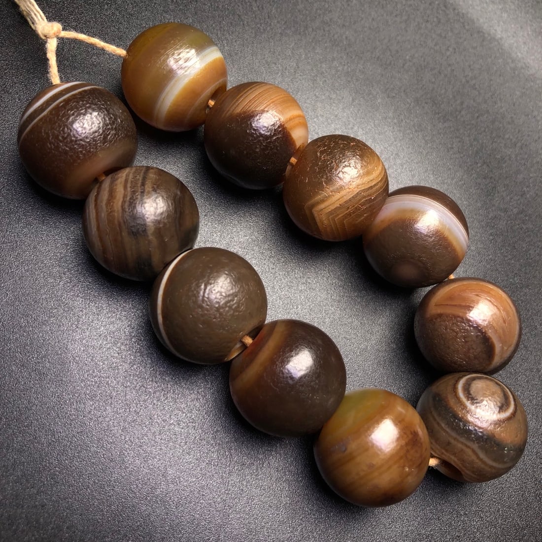 A Precious Agate Bracelets - 7