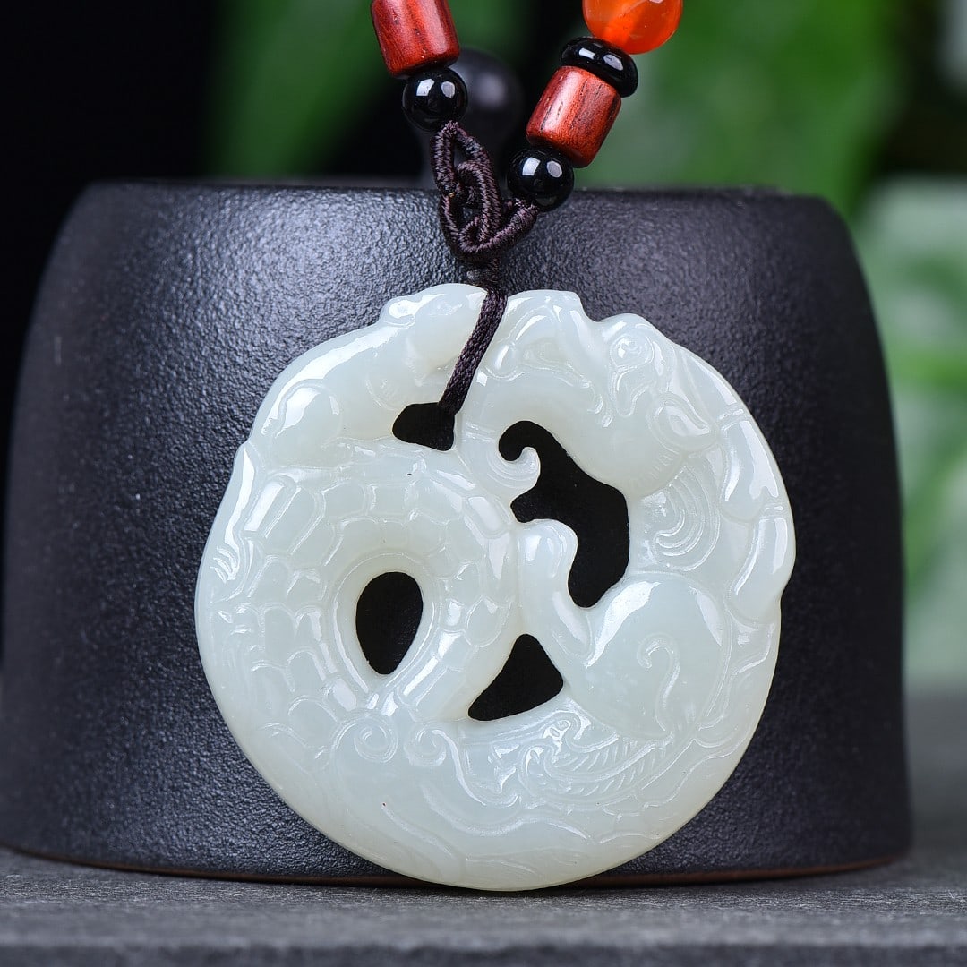 An Exquisite White Jade Dragon Pendant (1 of 4)