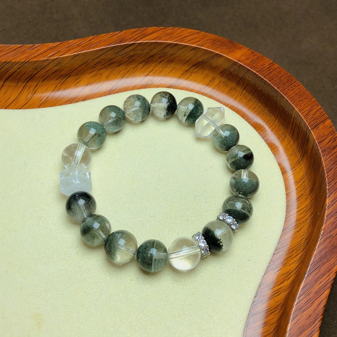 An Exquisite Crystal Bracelets - 8