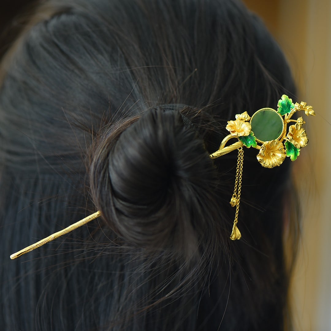 An Exquisite Sterling Silver-Gold Plated Inlaid Jasper Enamel Hairpin: An Exquisite Sterling Silver-Gold Plated Inlaid Jasper Enamel Hairpin 纯银镀金镶碧玉珐琅发簪