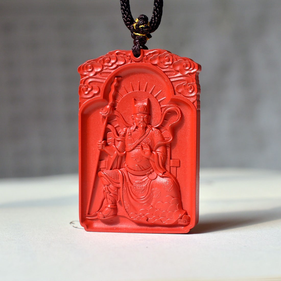 An Exquisite Cinnabar Figure Pattern Pendant - 2