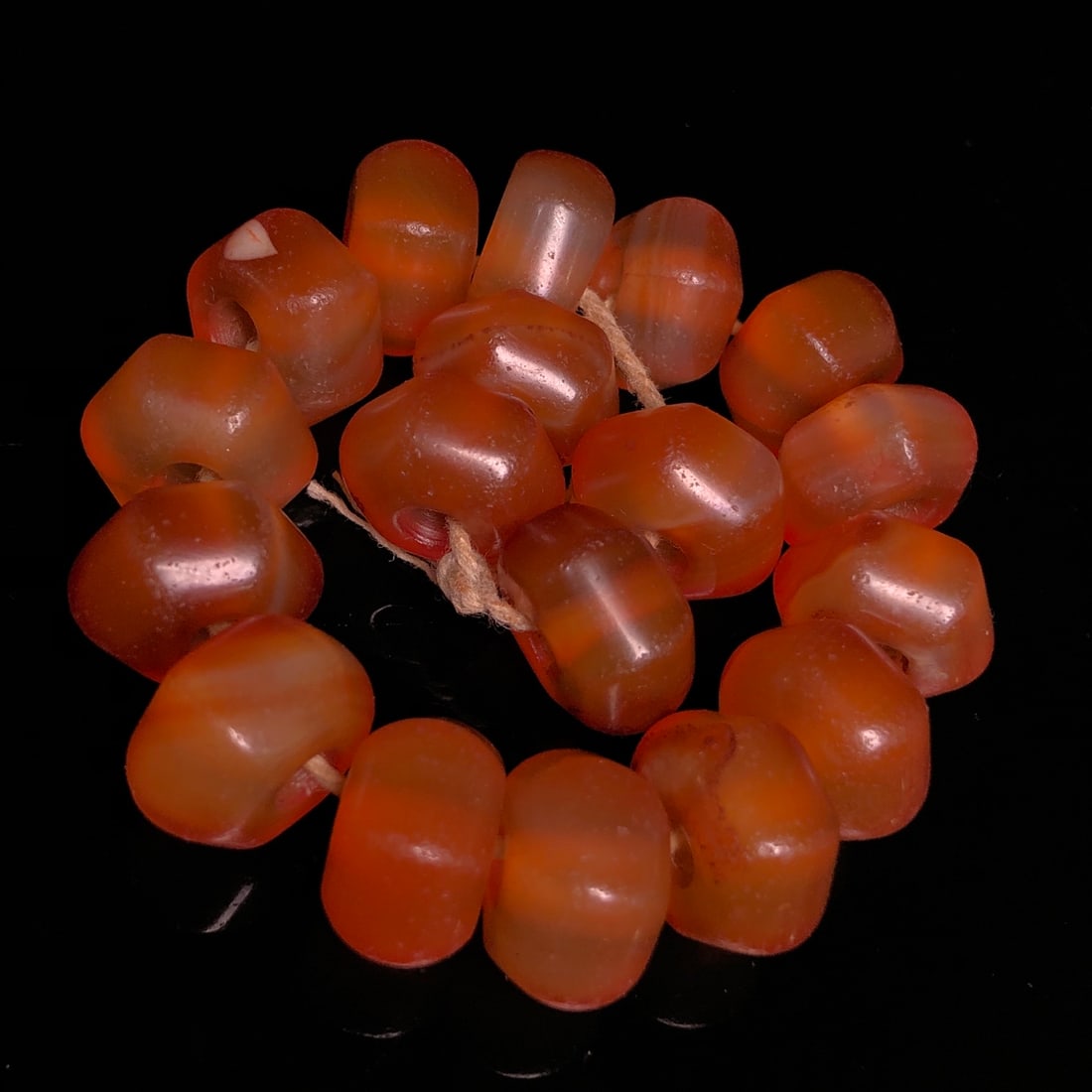 A Precious Agate Bracelets - 6