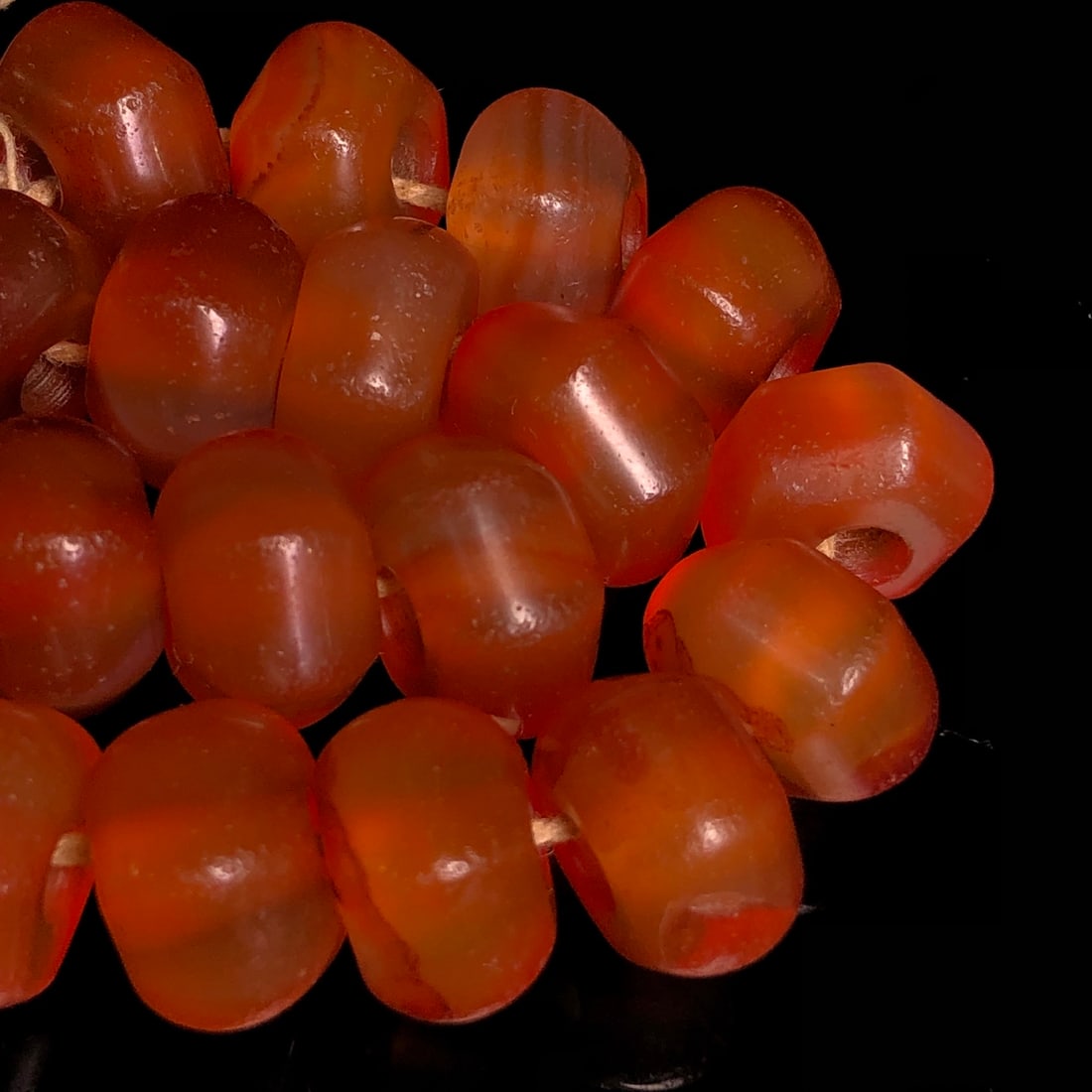 A Precious Agate Bracelets - 8