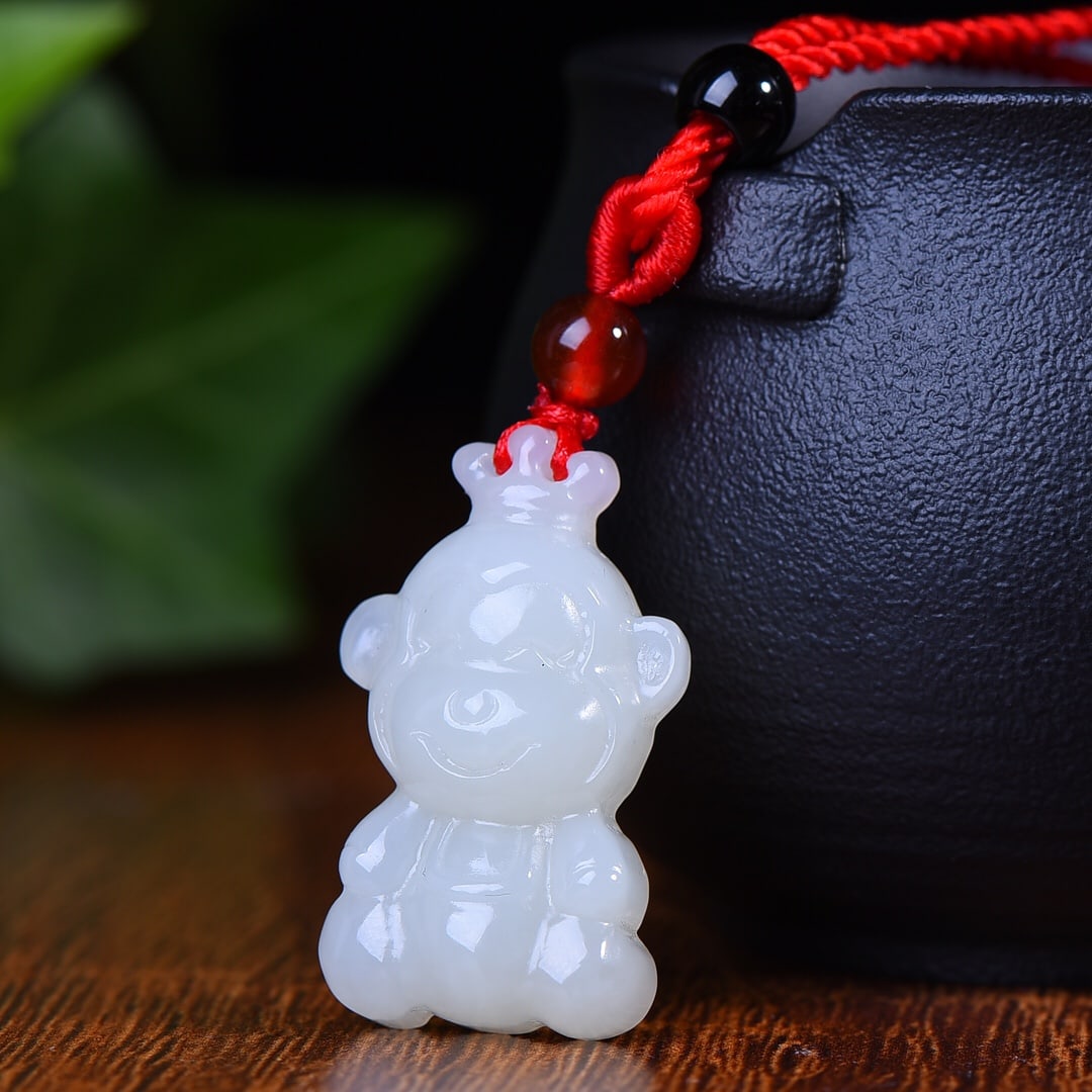 An Exquisite White Jade Monkey Pendant - 2