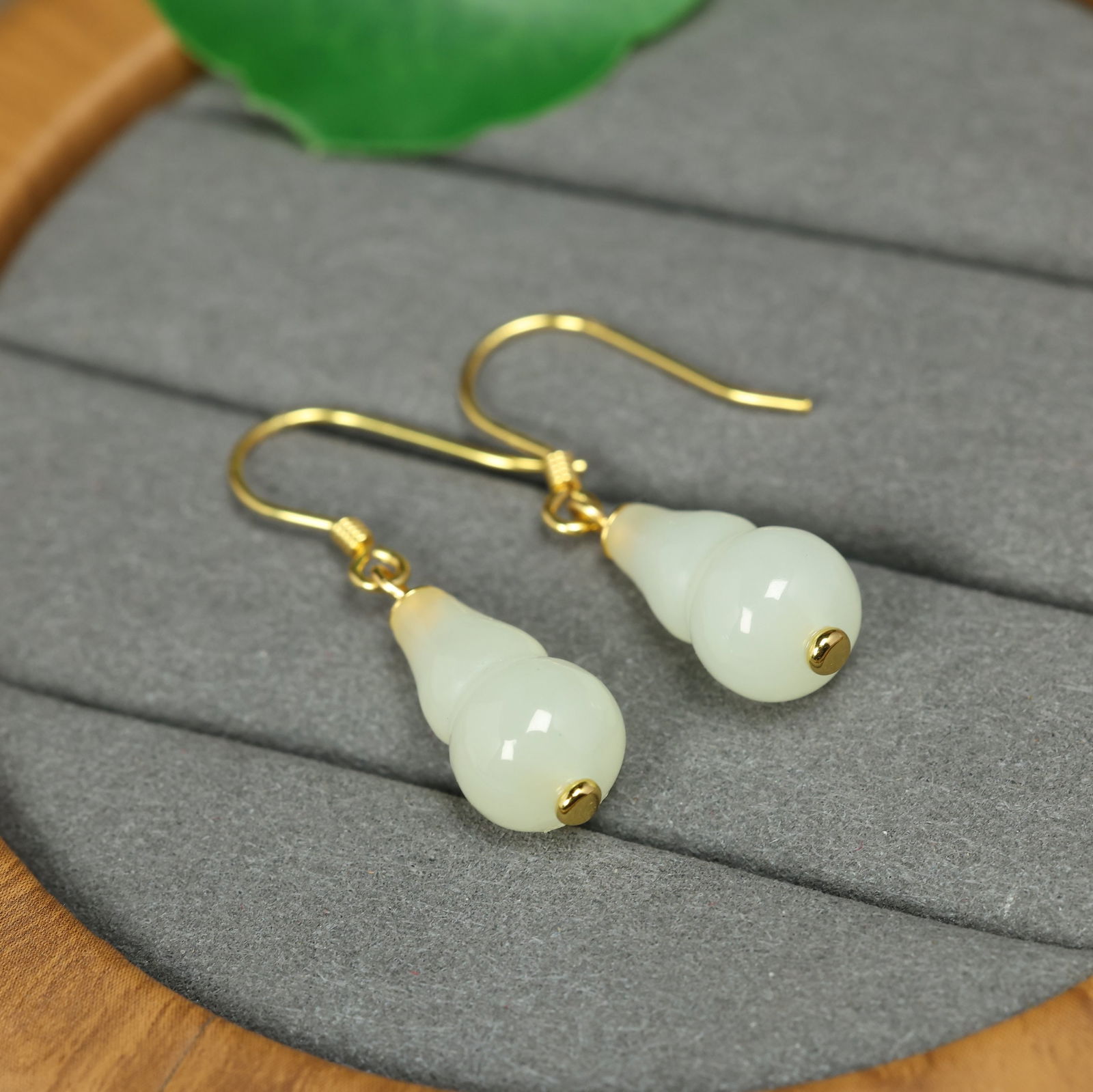 A Pair of Exquisite Sterling Silver-Gold Plated Inlaid White Jade Gourd-Shaped Earrings: A Pair of Sterling Silver-Gold Plated Inlaid White Jade Gourd-Shaped Earrings , Size :0.4inx0.6ins 