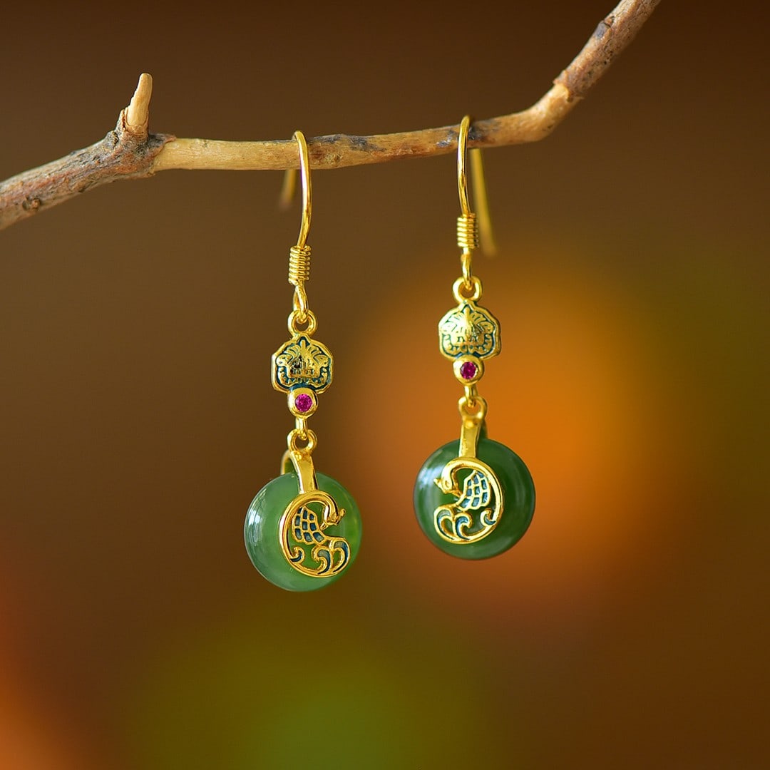 A Pair of Exquisite Sterling Silver-Gold Plated Inlaid Jasper Enamel Earrings: A Pair of Exquisite Sterling Silver-Gold Plated Inlaid Jasper Enamel Earrings,Size:0.4inx0.4in 一对纯银镀金镶碧玉珐琅耳环