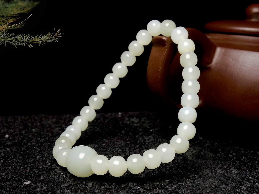 An Exquisite White Jade Bracelets - 3
