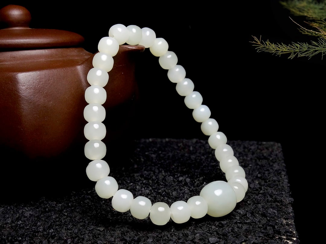 An Exquisite White Jade Bracelets - 4