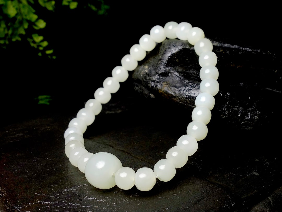 An Exquisite White Jade Bracelets - 8