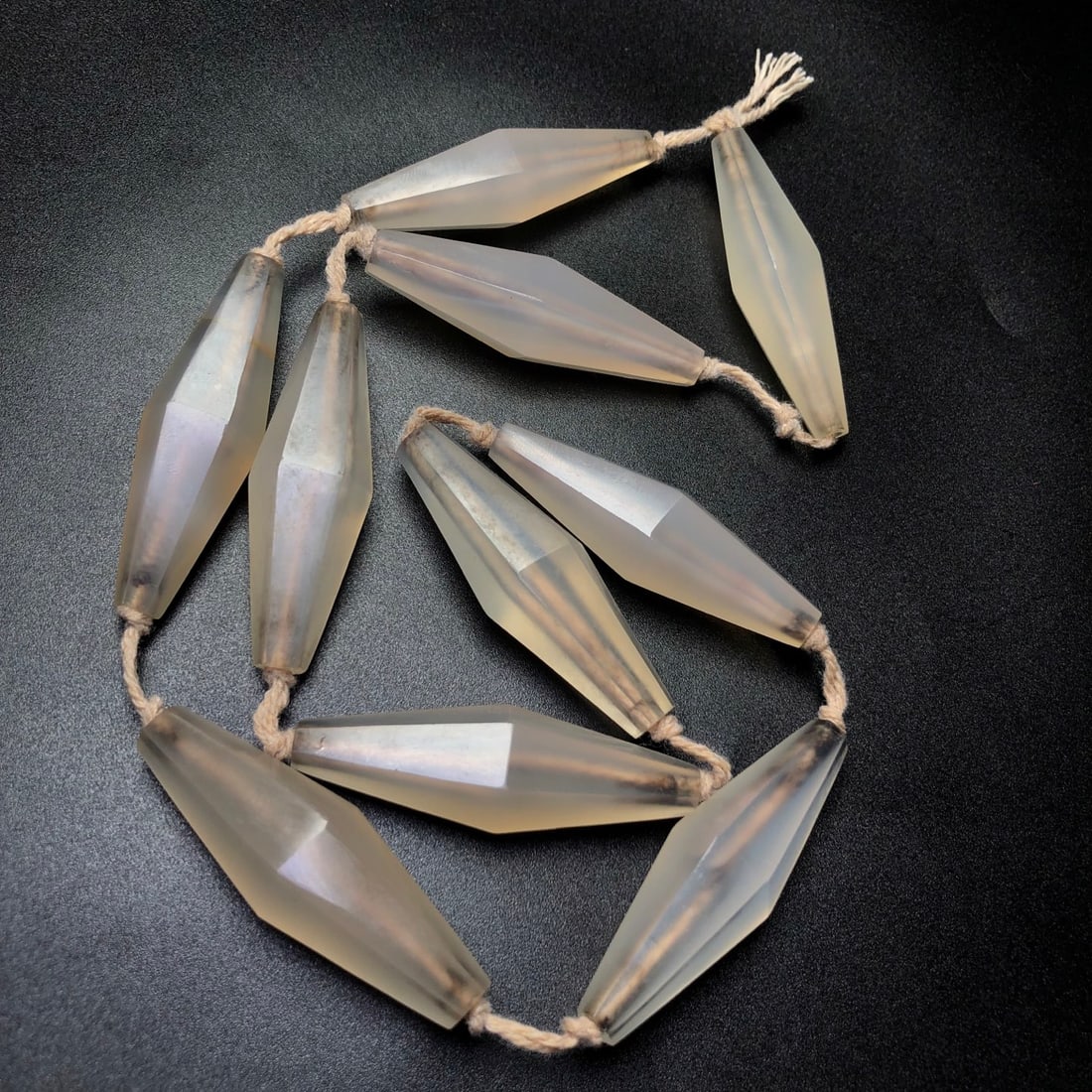 A Precious Agate Necklace - 4