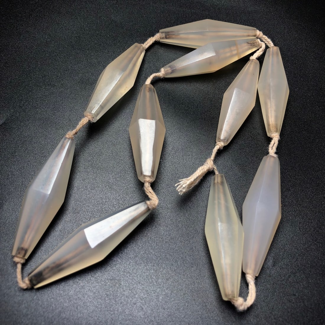 A Precious Agate Necklace - 5