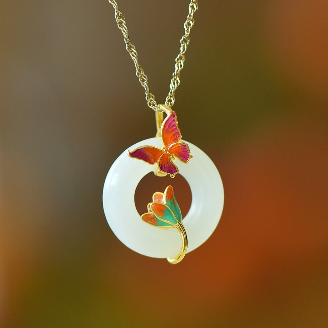 An Exquisite Sterling Silver-Gold Plated Inlaid White Jade Enamel Pendant: An Exquisite Sterling Silver-Gold Plated Inlaid White Jade Enamel Pendant 纯银镀金镶白玉珐琅吊坠
