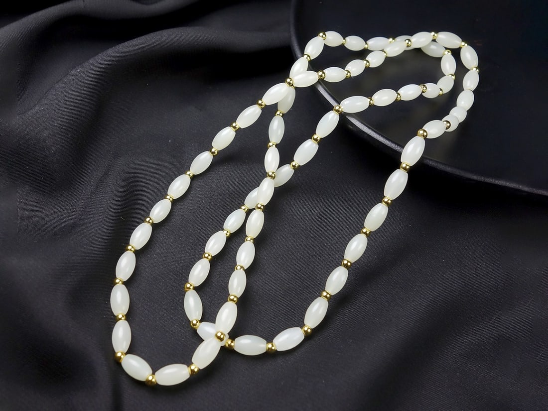 An Exquisite White Jade Bracelets - 4