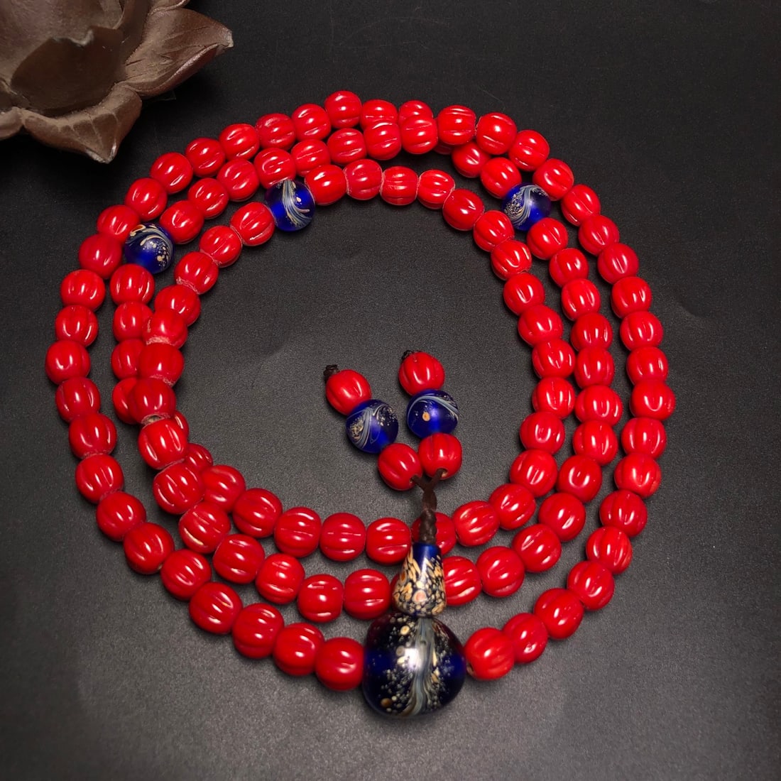 A Precious Glass Necklace: A Precious Glass Necklace,Size:0.4in 琉璃项链