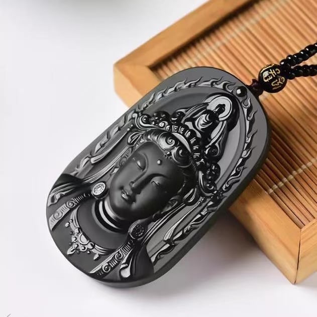 An Exquisite Cyan jade Statue of Avalokitesvara Pendant: An Exquisite Cyan jade Statue of Avalokitesvara Pendant 青玉观音像挂件