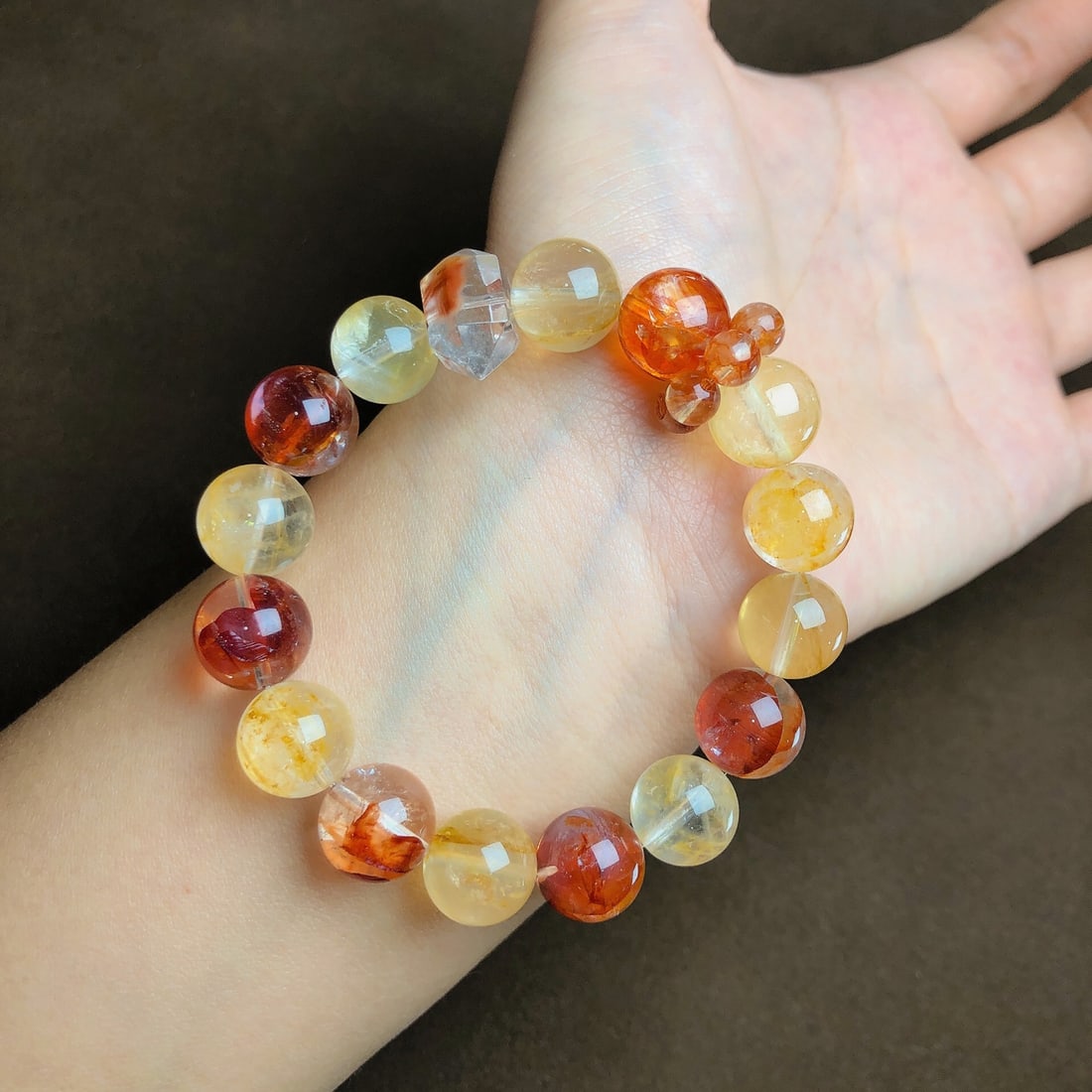 An Exquisite Crystal Bracelets - 2