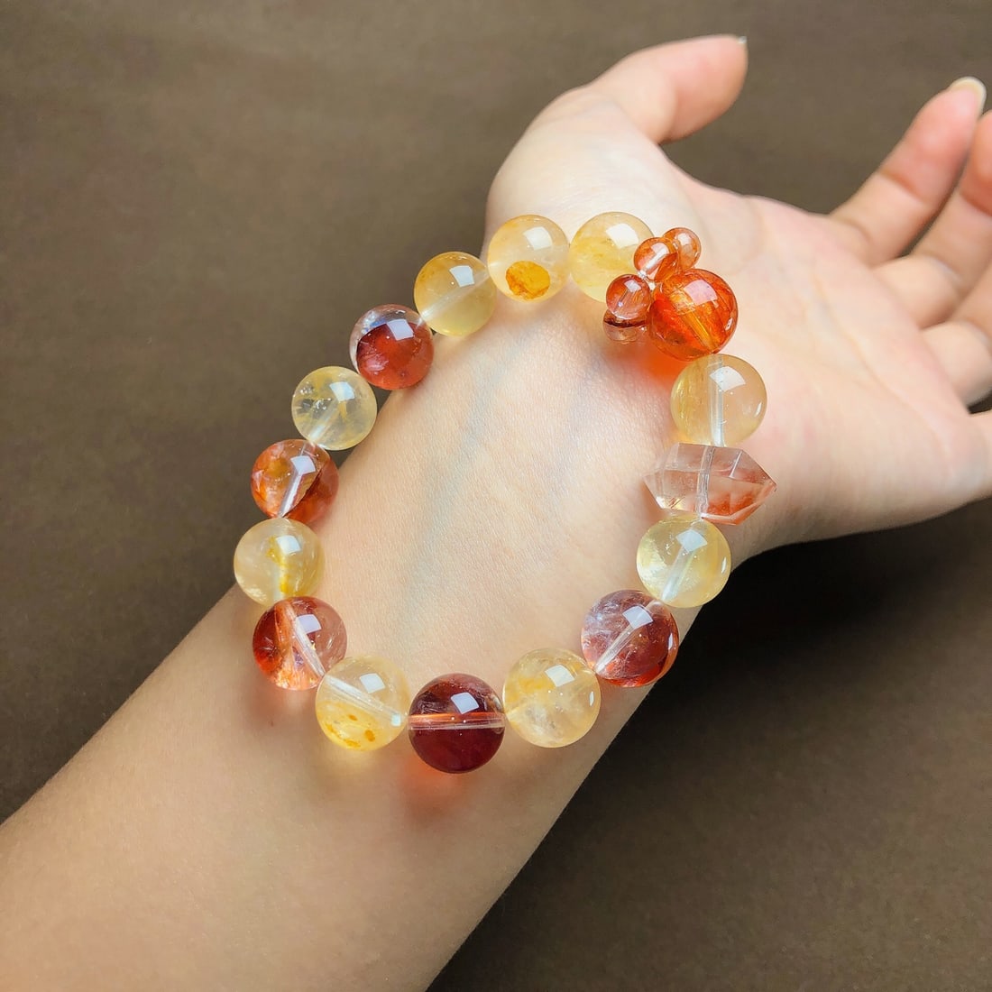 An Exquisite Crystal Bracelets - 3