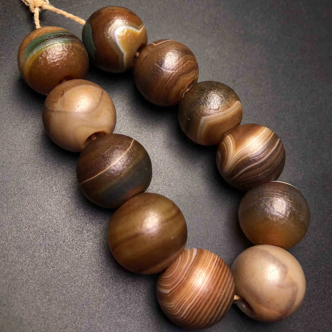 A Precious Agate Bracelets (1 of 9)