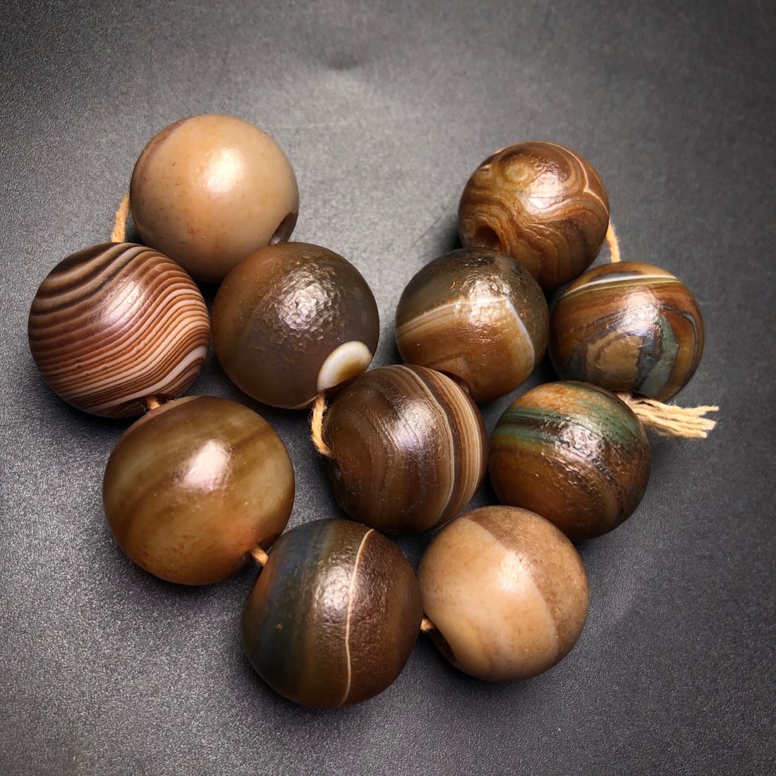 A Precious Agate Bracelets - 3