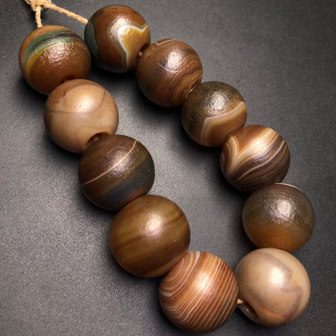 A Precious Agate Bracelets - 5