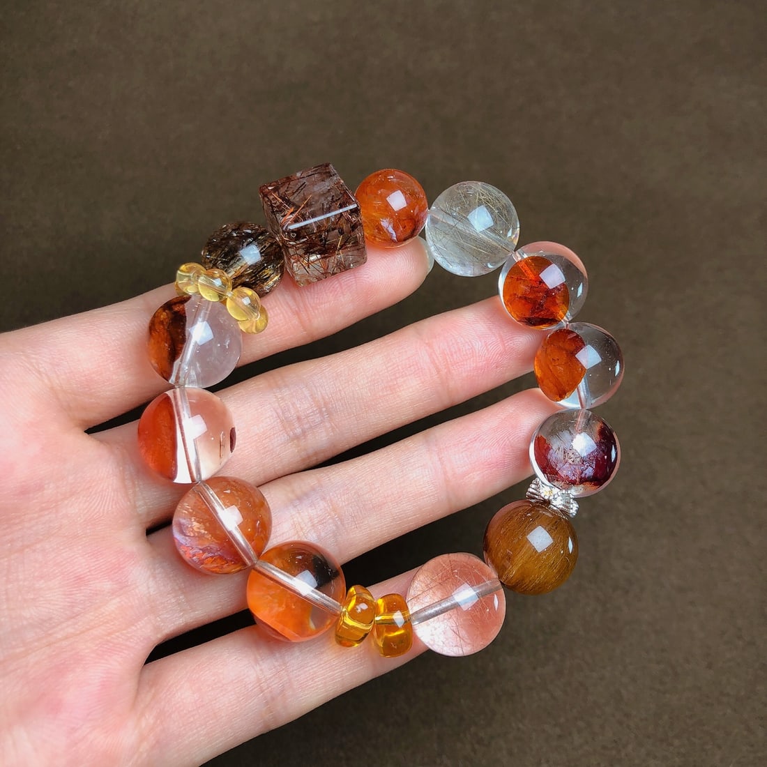 An Exquisite Crystal Bracelets - 2