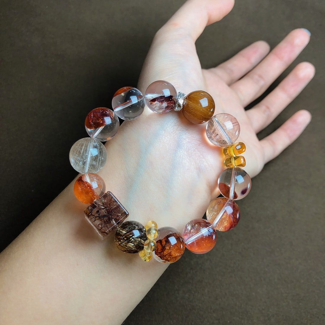 An Exquisite Crystal Bracelets - 4